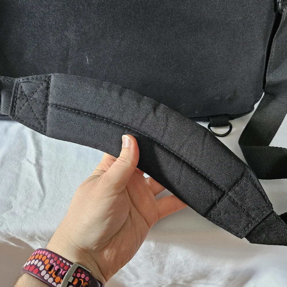 EUC SOC Sandpiper of California Black Convertible Laptop Bag/Backpack Combo